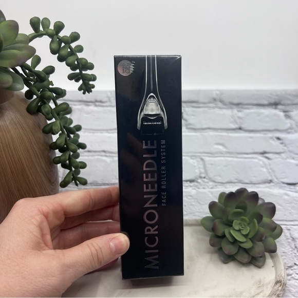✨BRAND NEW! Beauty ORA Microneedle Face Roller. - Picture 2 of 6